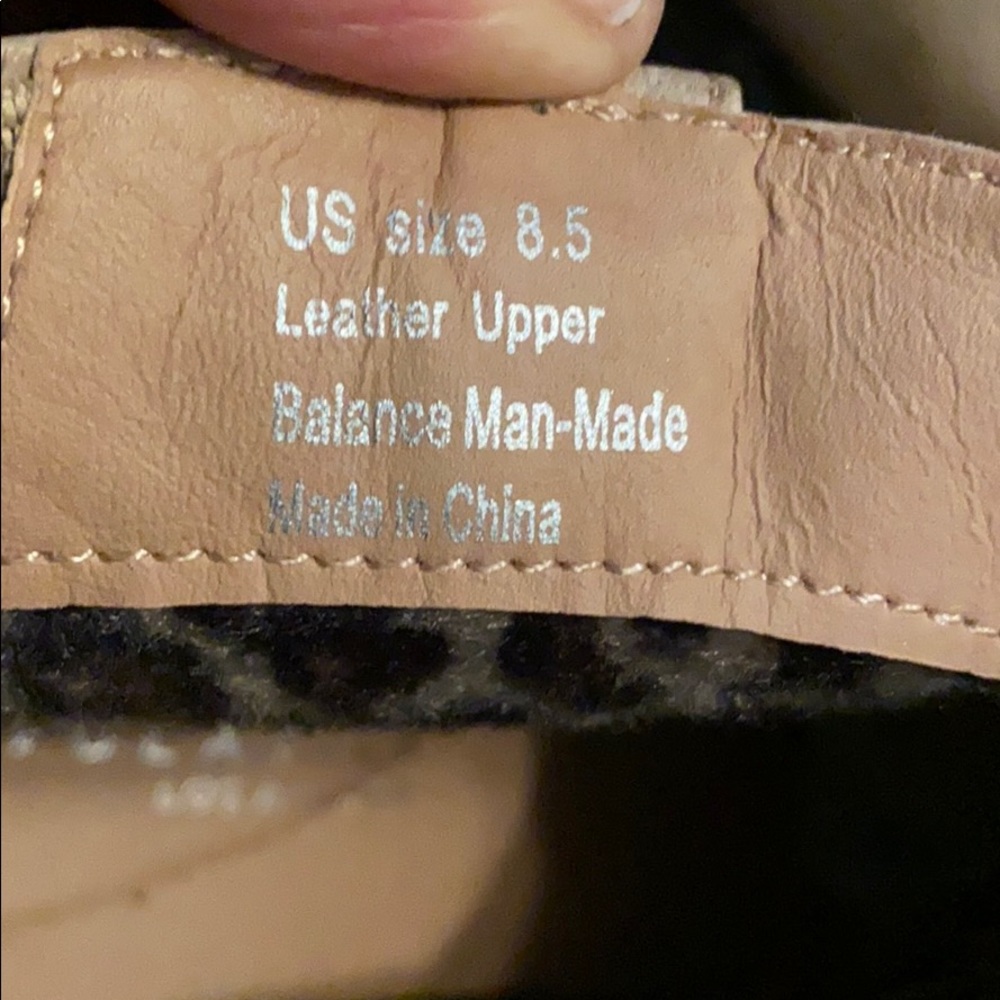 Very Volatile boots - Picture 8 of 10